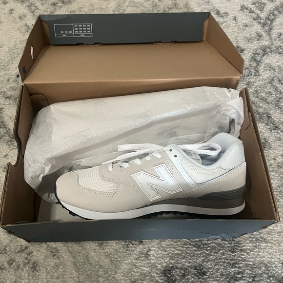 Brand new New Balance 574 Core women’s sneakers - Picture 1 of 5